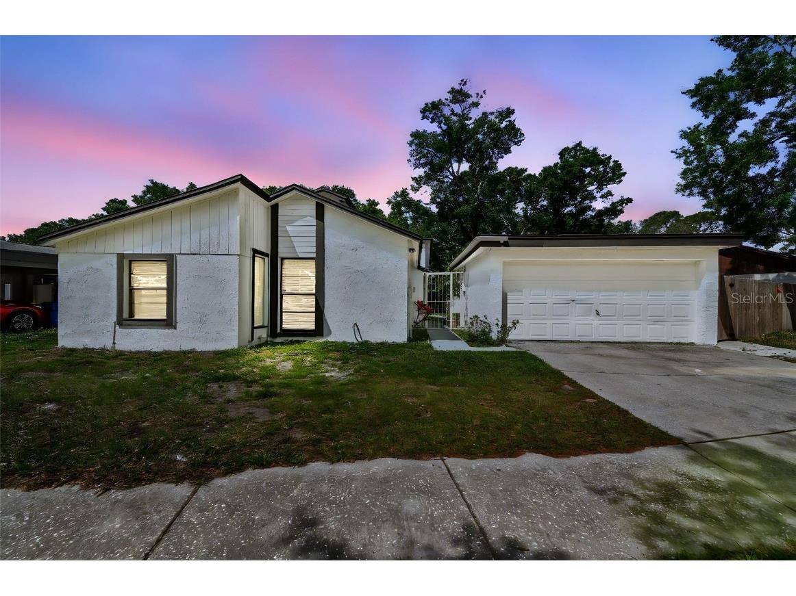 1927 Gregory Drive Tampa FL 33613 TB8369815 image1