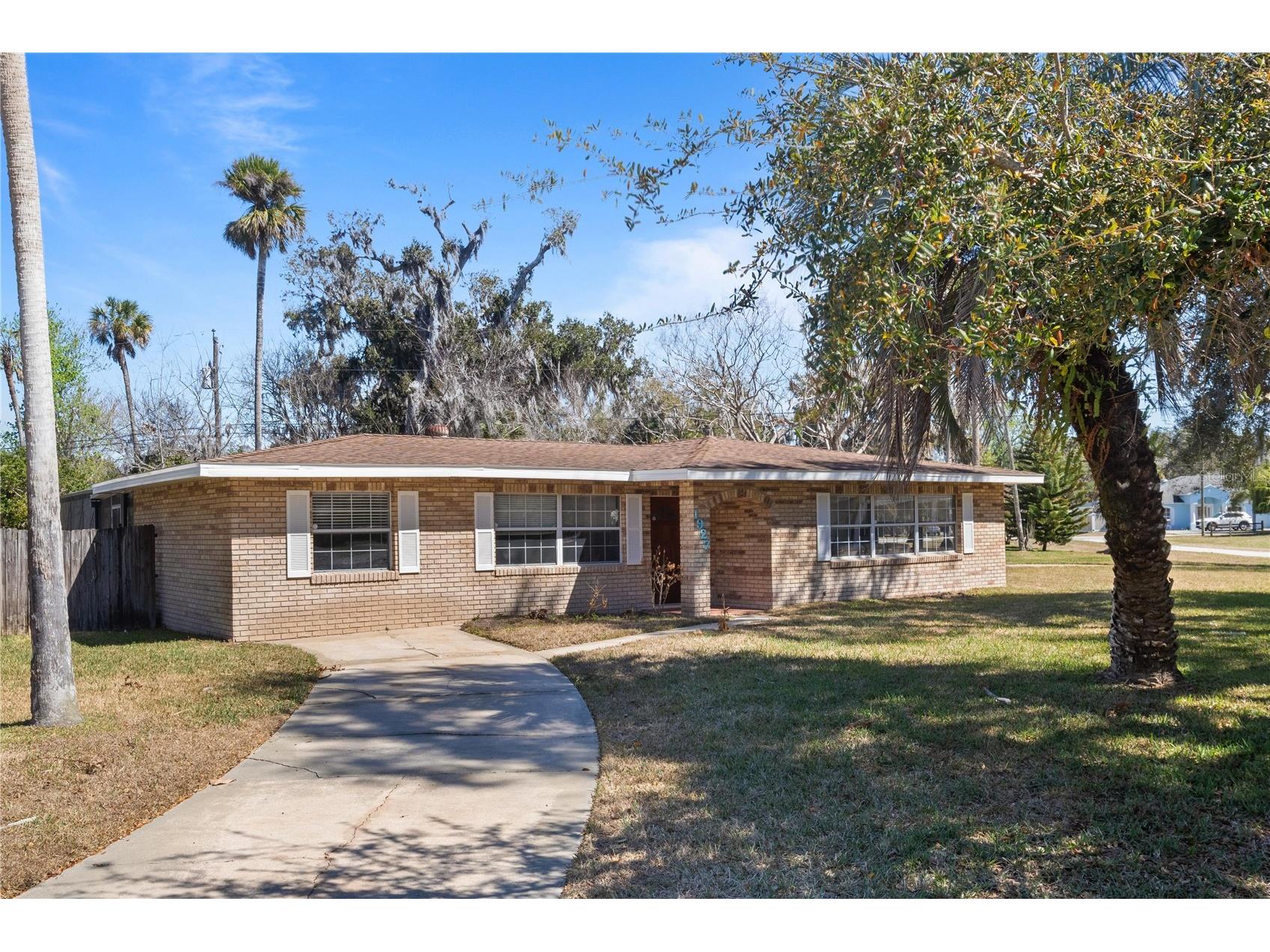 1927 Pine Tree Drive Edgewater FL 32141 O6384790 image1