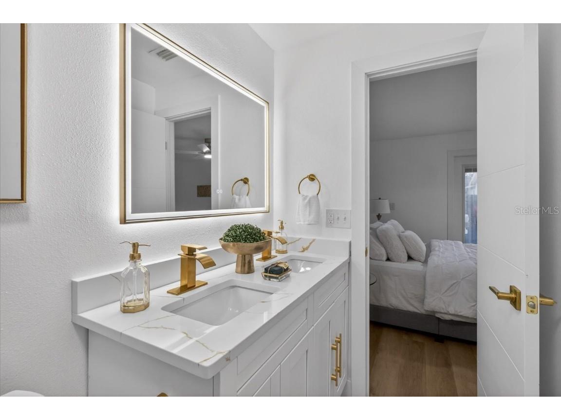 1927 Shore Acres Boulevard NE Saint Petersburg FL 33703 TB8455466 image24