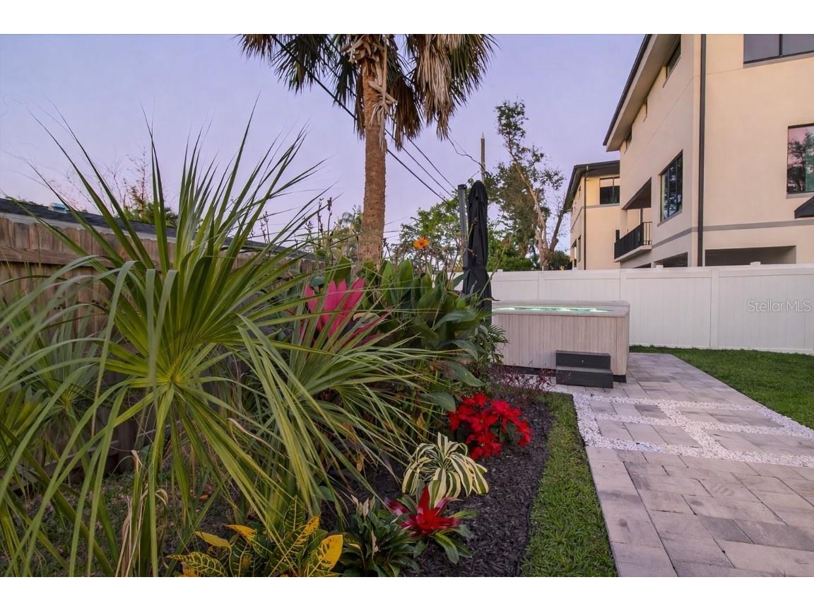 1927 Shore Acres Boulevard NE Saint Petersburg FL 33703 TB8455466 image34