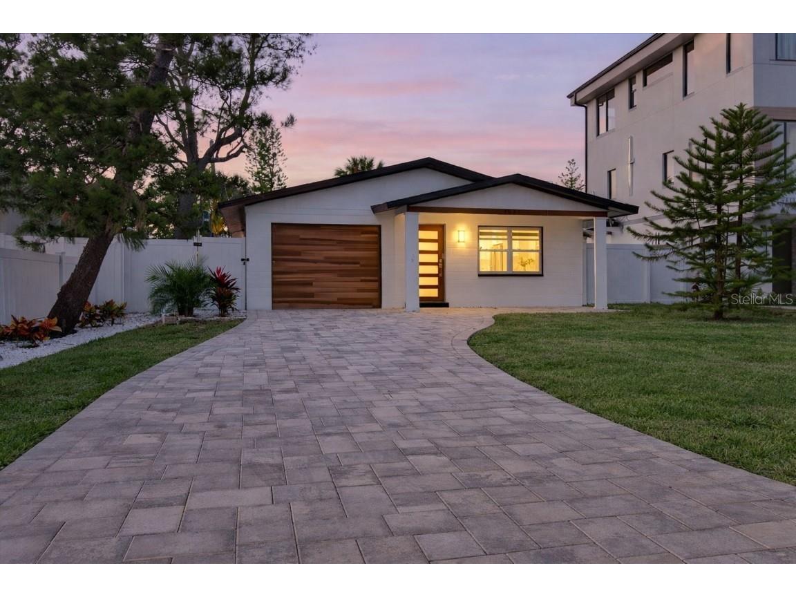 1927 Shore Acres Boulevard NE Saint Petersburg FL 33703 TB8455466 image37