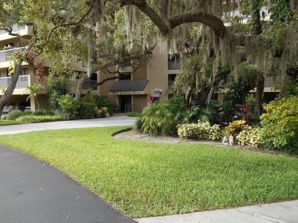 1928 Golfview Drive #1928 Tarpon Springs FL 34689 U8226787 image1