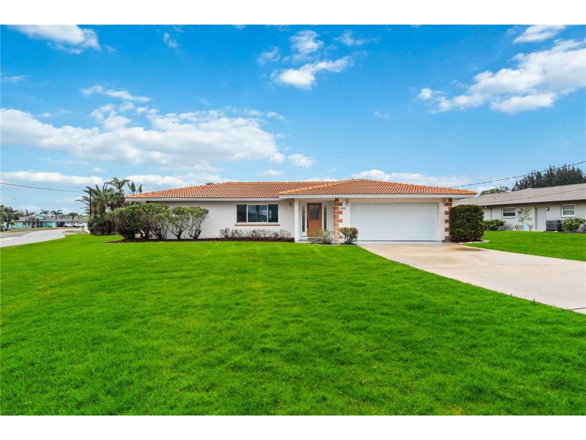 1928 Greenlawn Drive Englewood FL 34223 - FORKED CREEK A4637885 image1