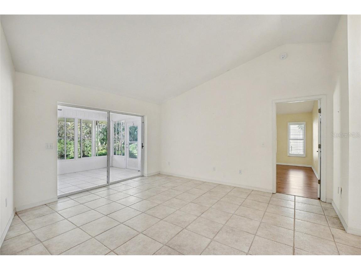 1928 Southcreek Boulevard Port Orange FL 32128 O6368106 image8