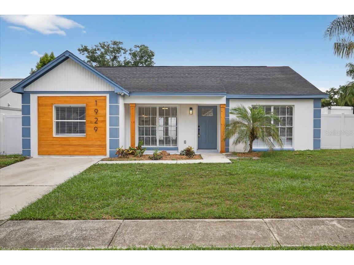 1929 Crown Park Drive Valrico FL 33594 TB8430813 image1