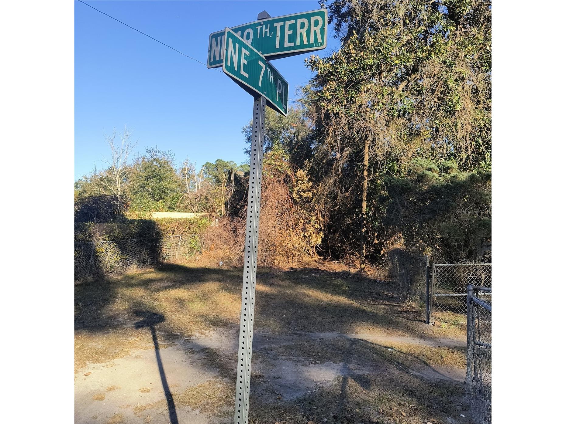 1929 NE 7th Place Gainesville FL 32641 A4682223 image4