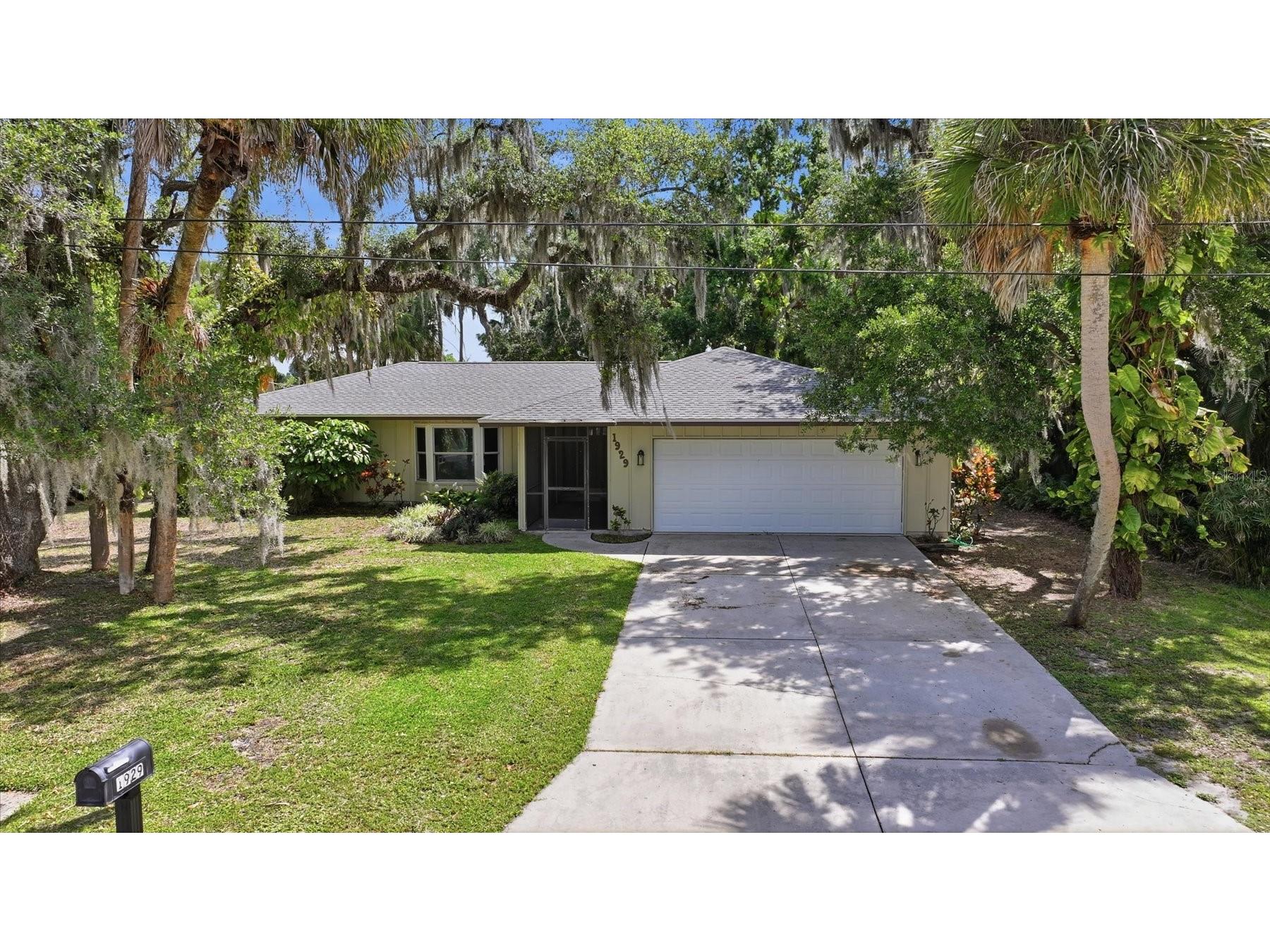 1929 Par Place Sarasota FL 34240 A4690285 image2