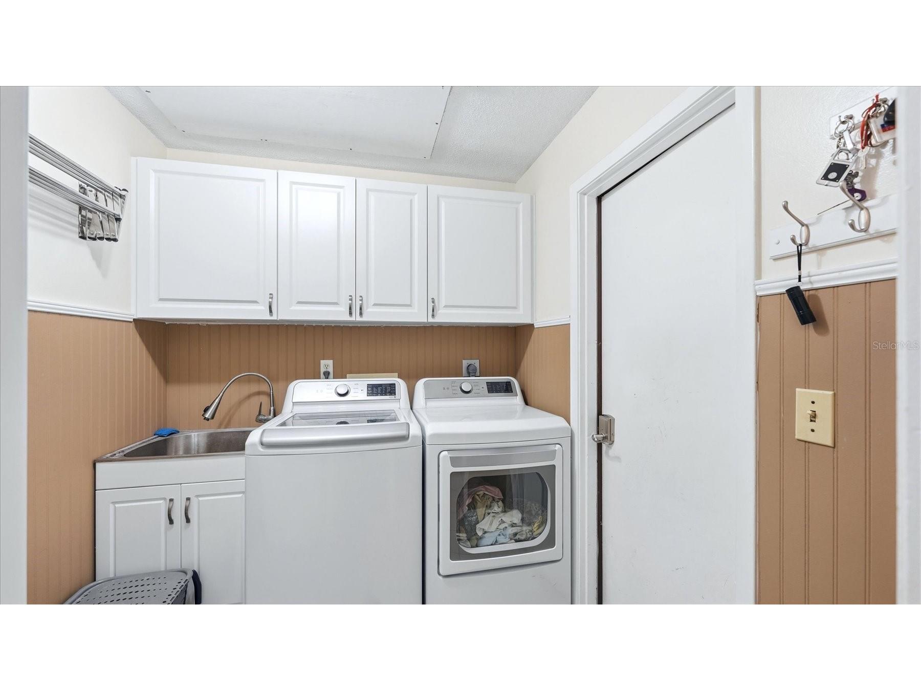 1929 Par Place Sarasota FL 34240 A4690285 image26