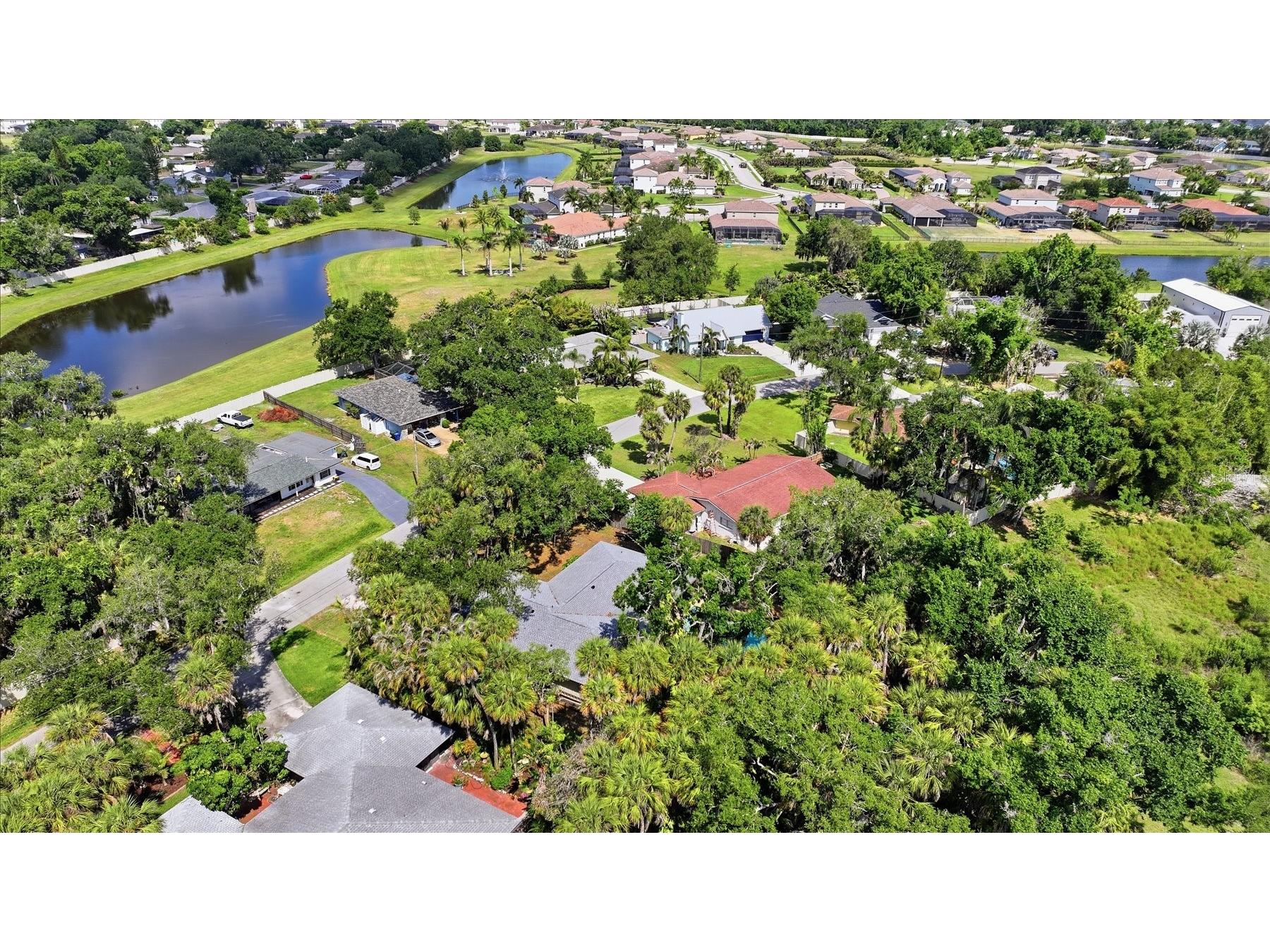 1929 Par Place Sarasota FL 34240 A4690285 image37
