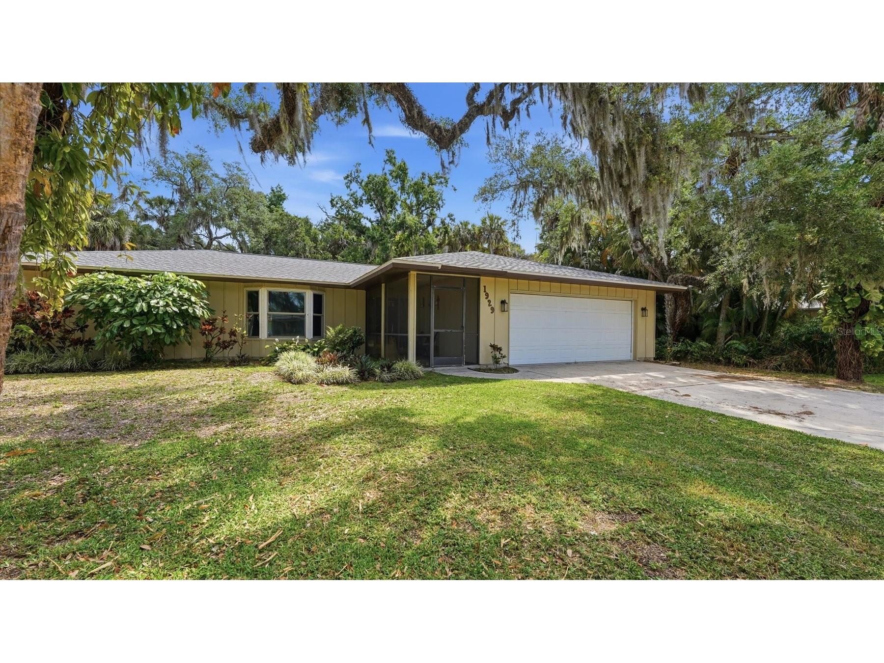 1929 Par Place Sarasota FL 34240 A4690285 image4