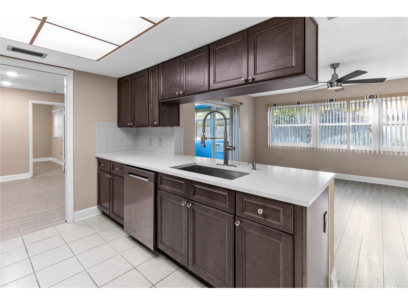 1929 Valencia Way Clearwater FL 33764 L4961336 image10