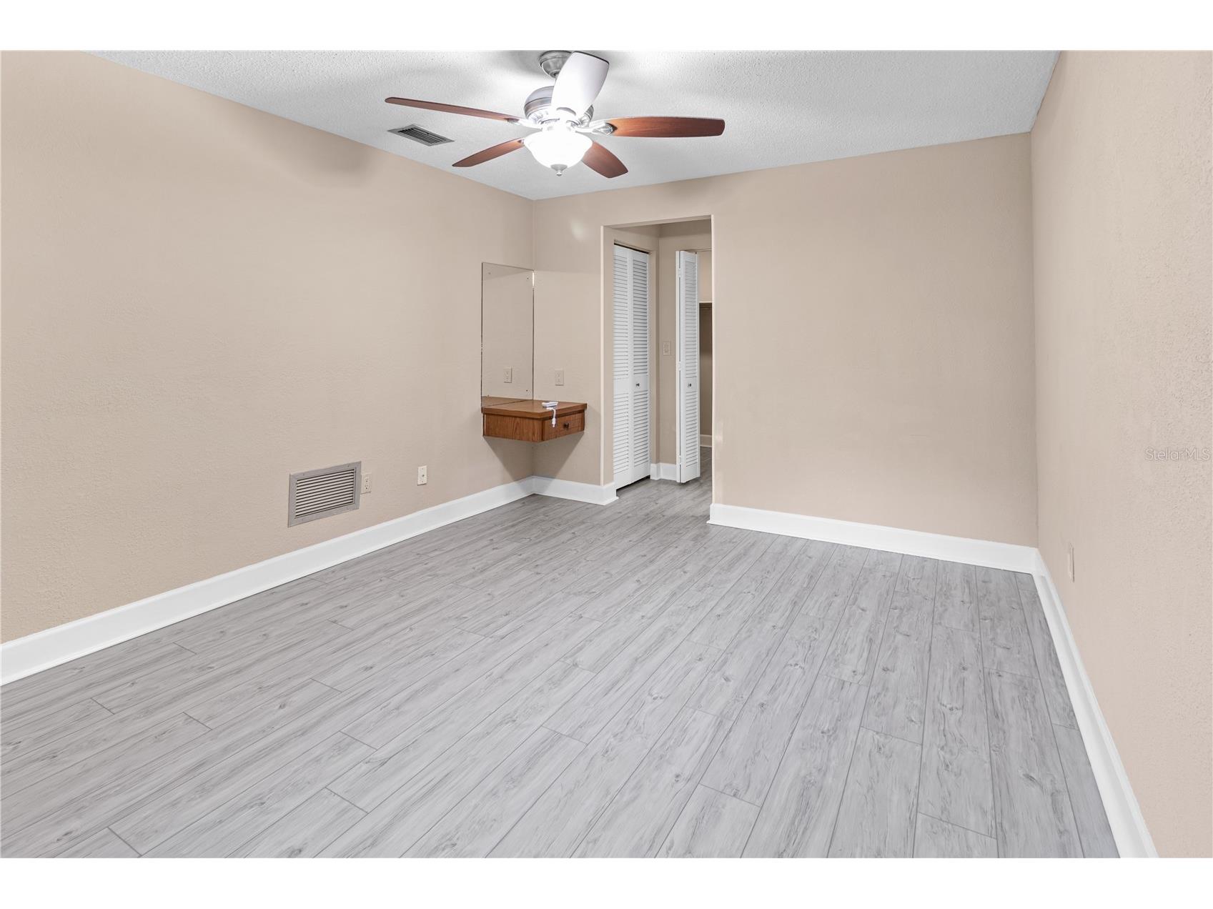 1929 Valencia Way Clearwater FL 33764 L4961336 image15