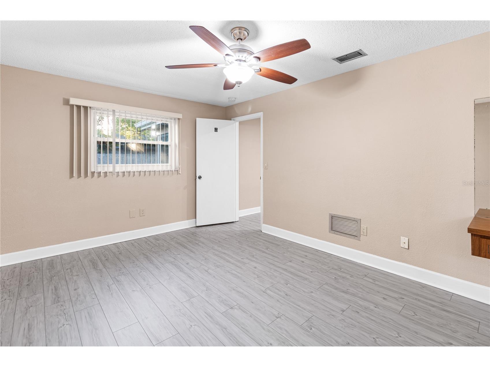 1929 Valencia Way Clearwater FL 33764 L4961336 image16