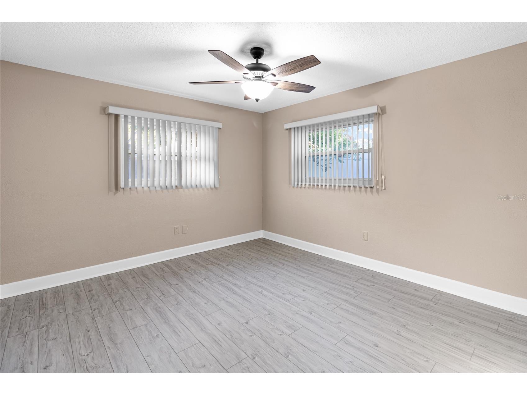 1929 Valencia Way Clearwater FL 33764 L4961336 image32