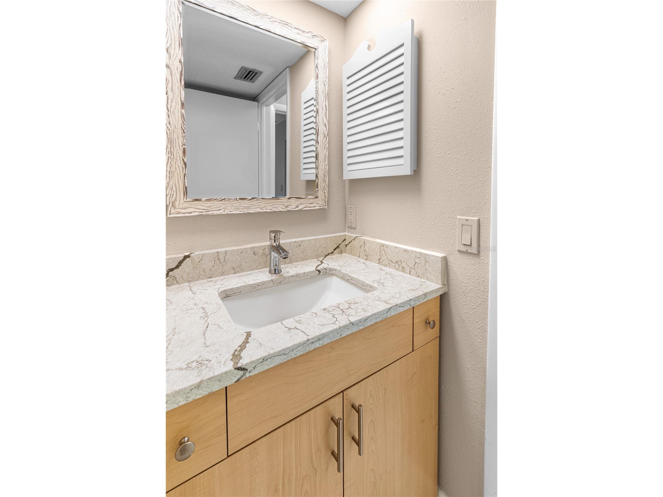 1929 Valencia Way Clearwater FL 33764 L4961336 image36