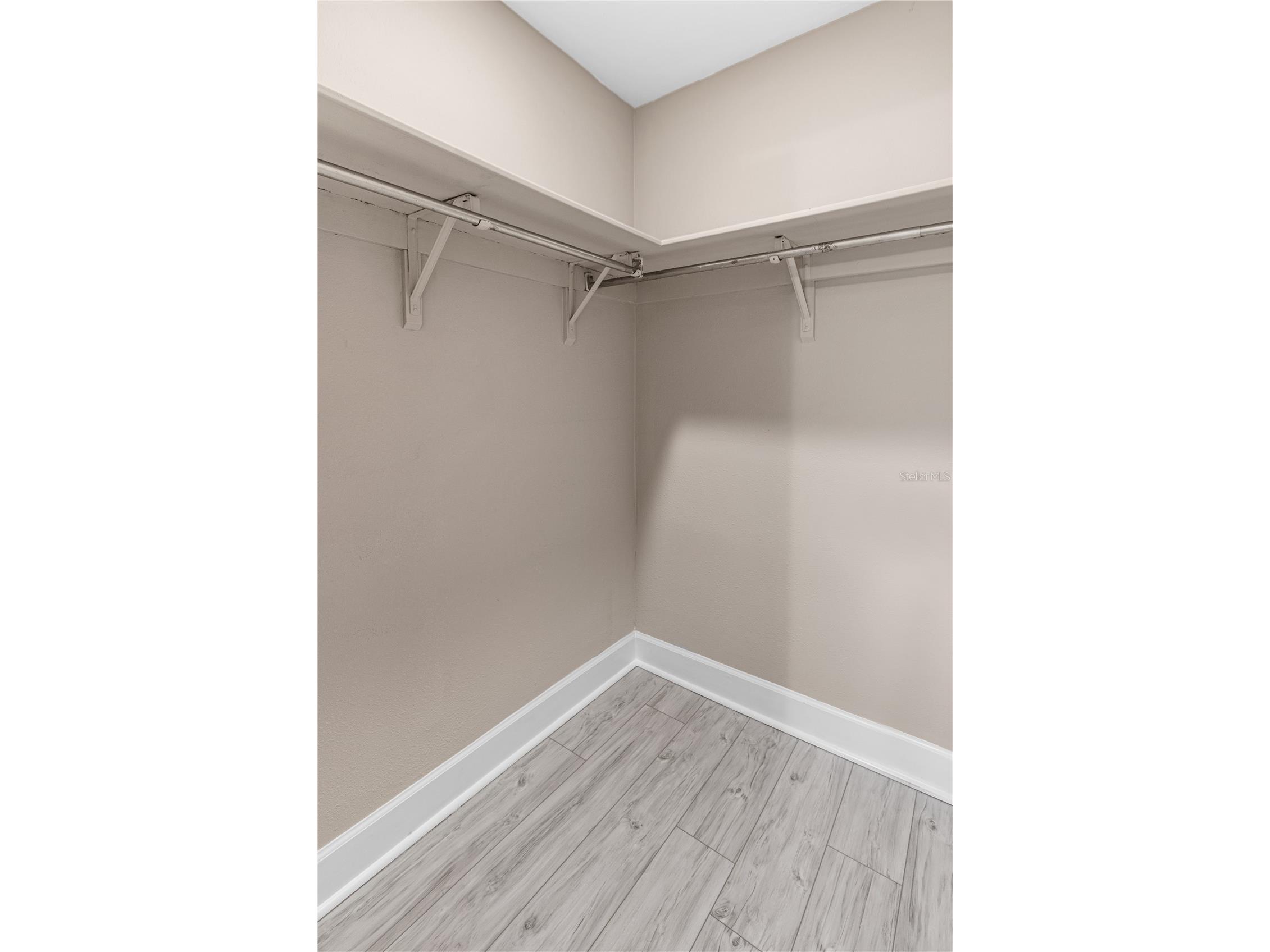 1929 Valencia Way Clearwater FL 33764 L4961336 image44
