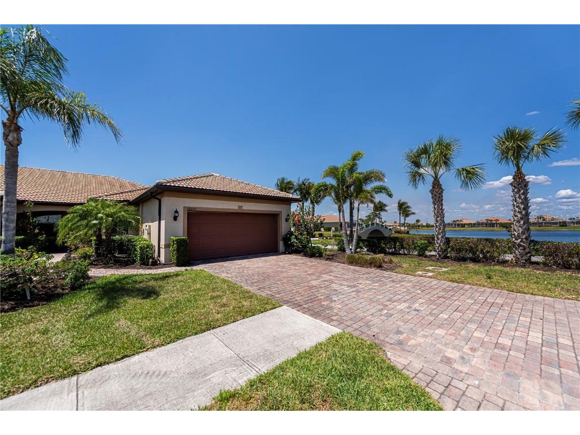 19297 Serafina Venice FL 34293 N6138157 image1