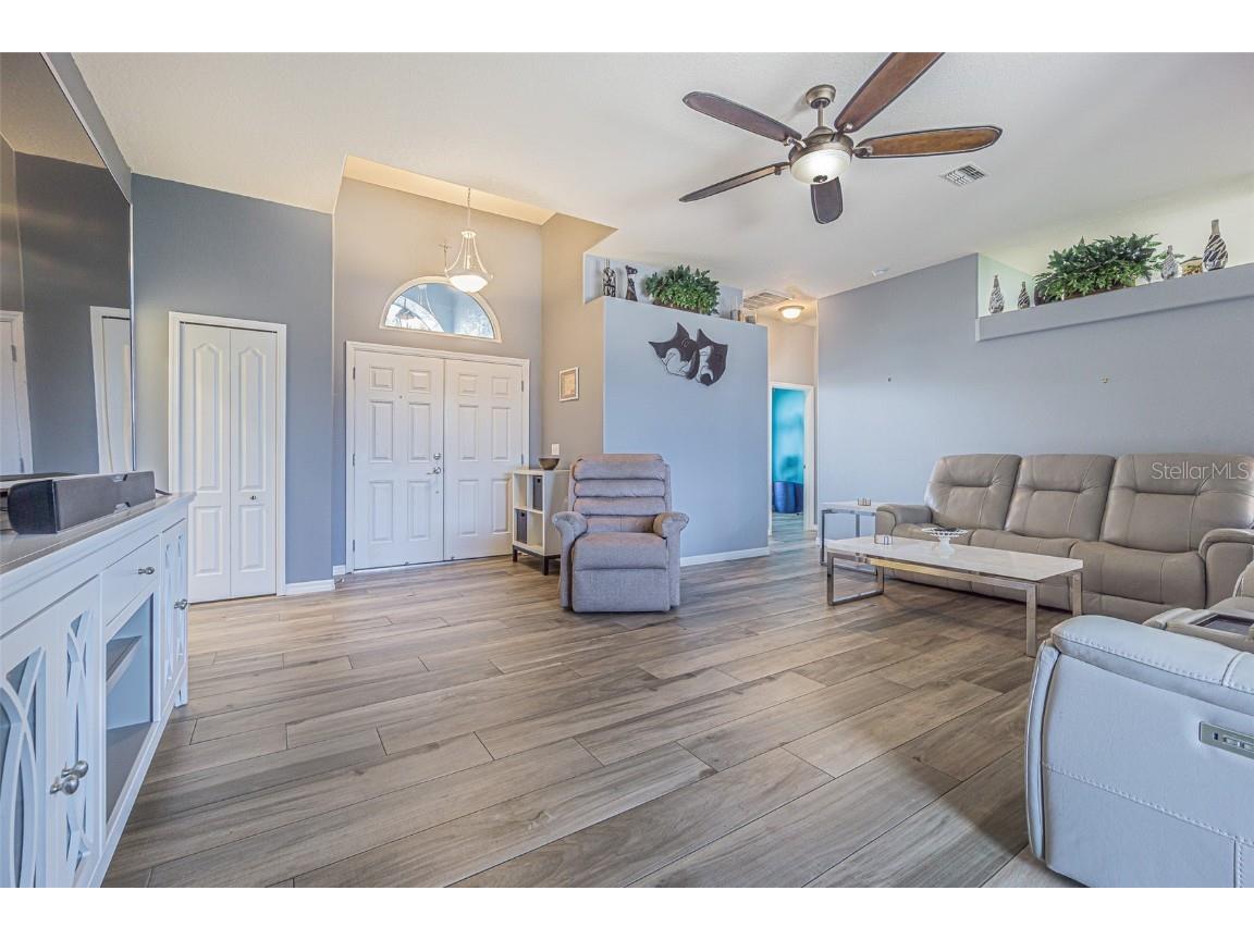 193 E Canal Drive Palm Harbor FL 34684 - LAKE TARPON TB8404595 image10