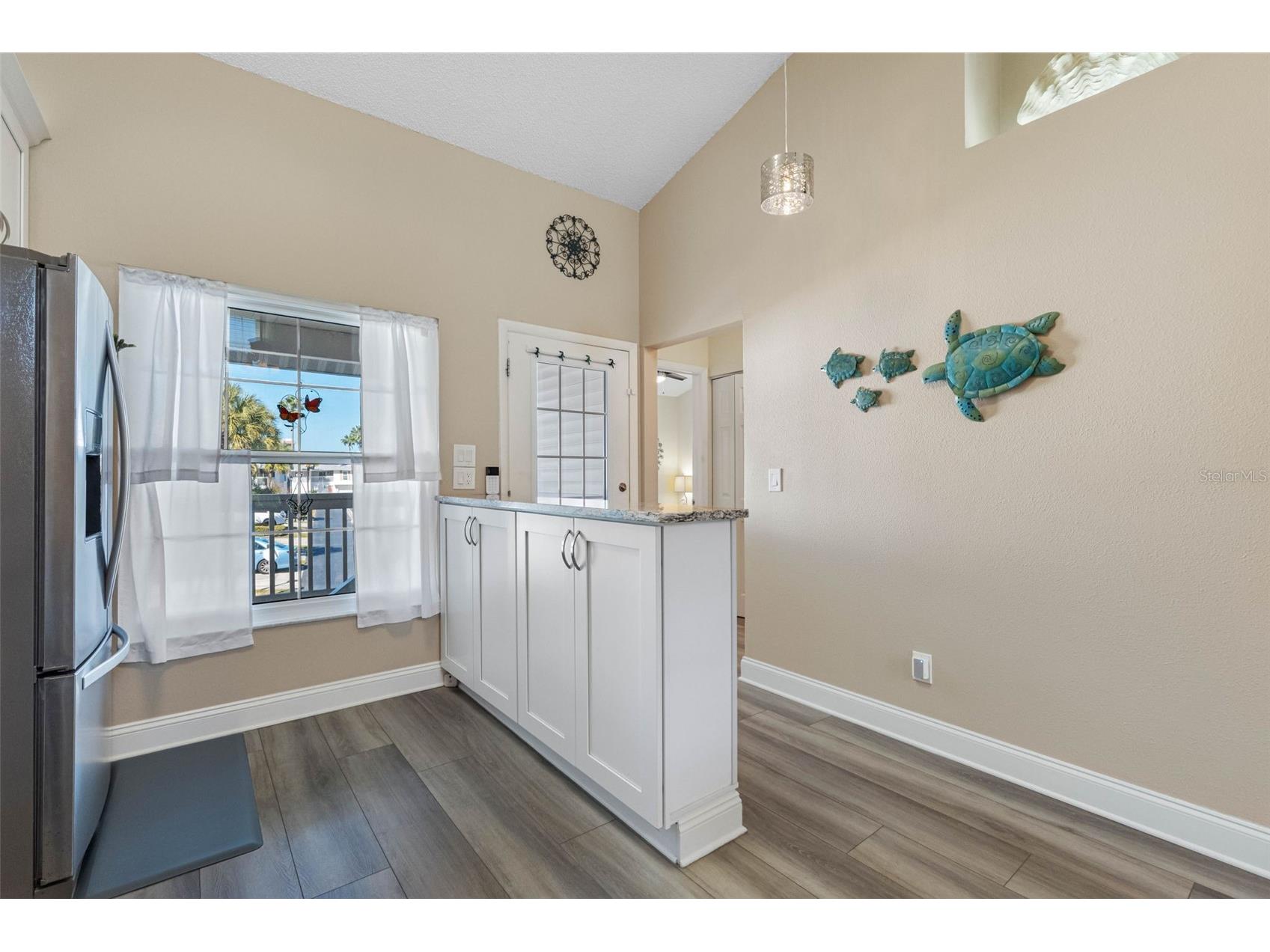 193 Sun Isle Circle Treasure Island FL 33706 TB8472560 image6