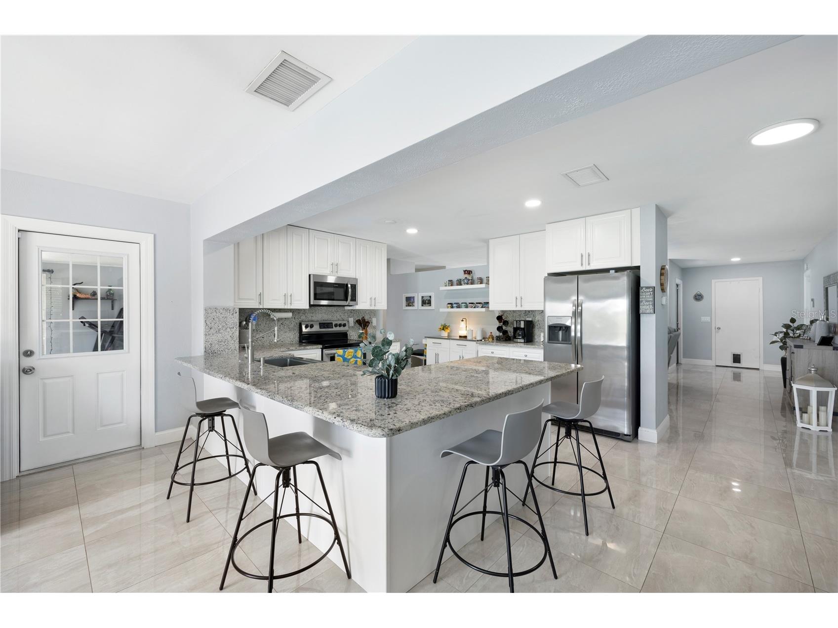 1930 74th Avenue N Saint Petersburg FL 33702 TB8508234 image10