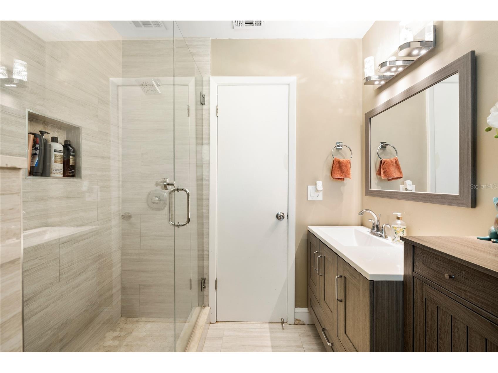 1930 74th Avenue N Saint Petersburg FL 33702 TB8508234 image18
