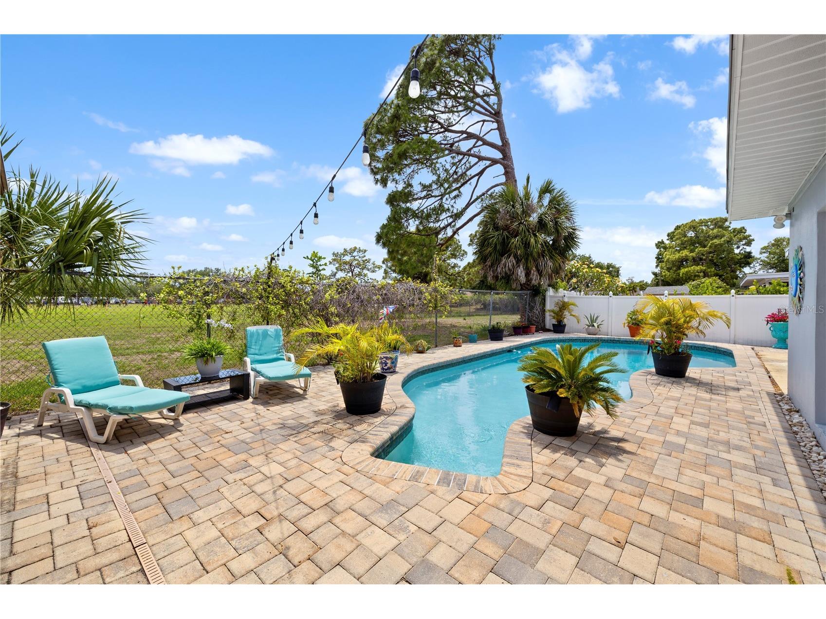 1930 74th Avenue N Saint Petersburg FL 33702 TB8508234 image22
