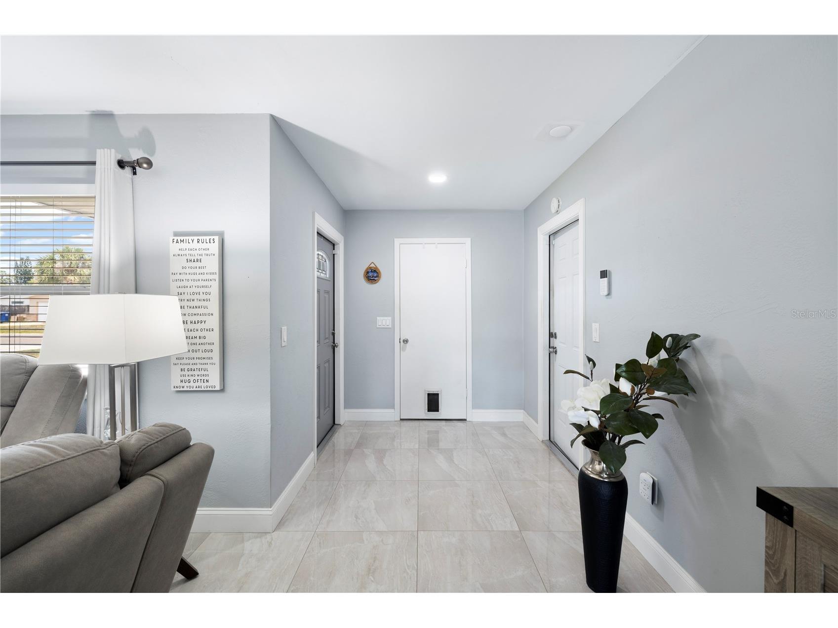 1930 74th Avenue N Saint Petersburg FL 33702 TB8508234 image3