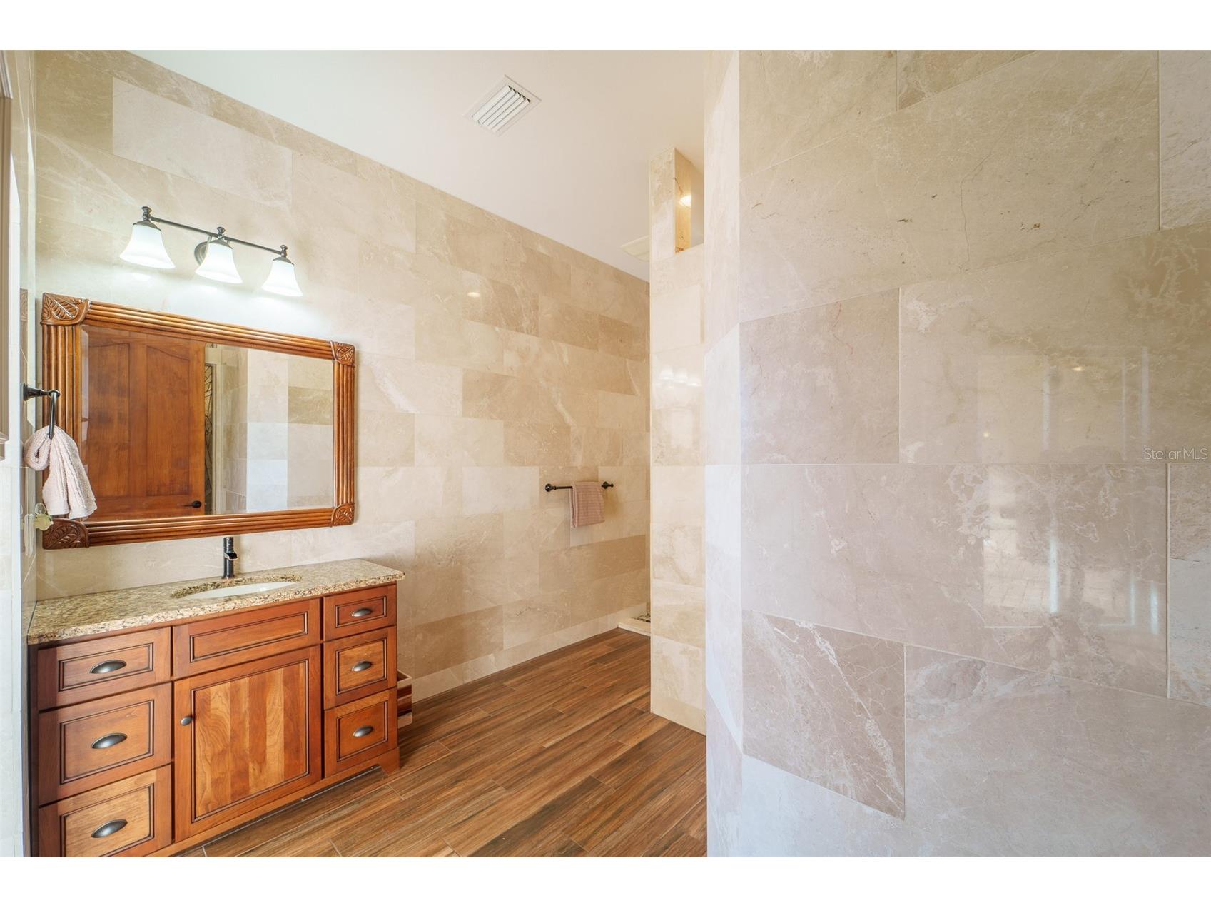 1930 Bayshore Drive Englewood FL 34223 A4666723 image47