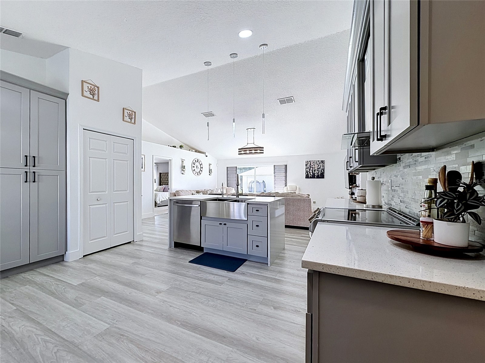 1930 Dolphin Drive Kissimmee FL 34759 S5150214 image16