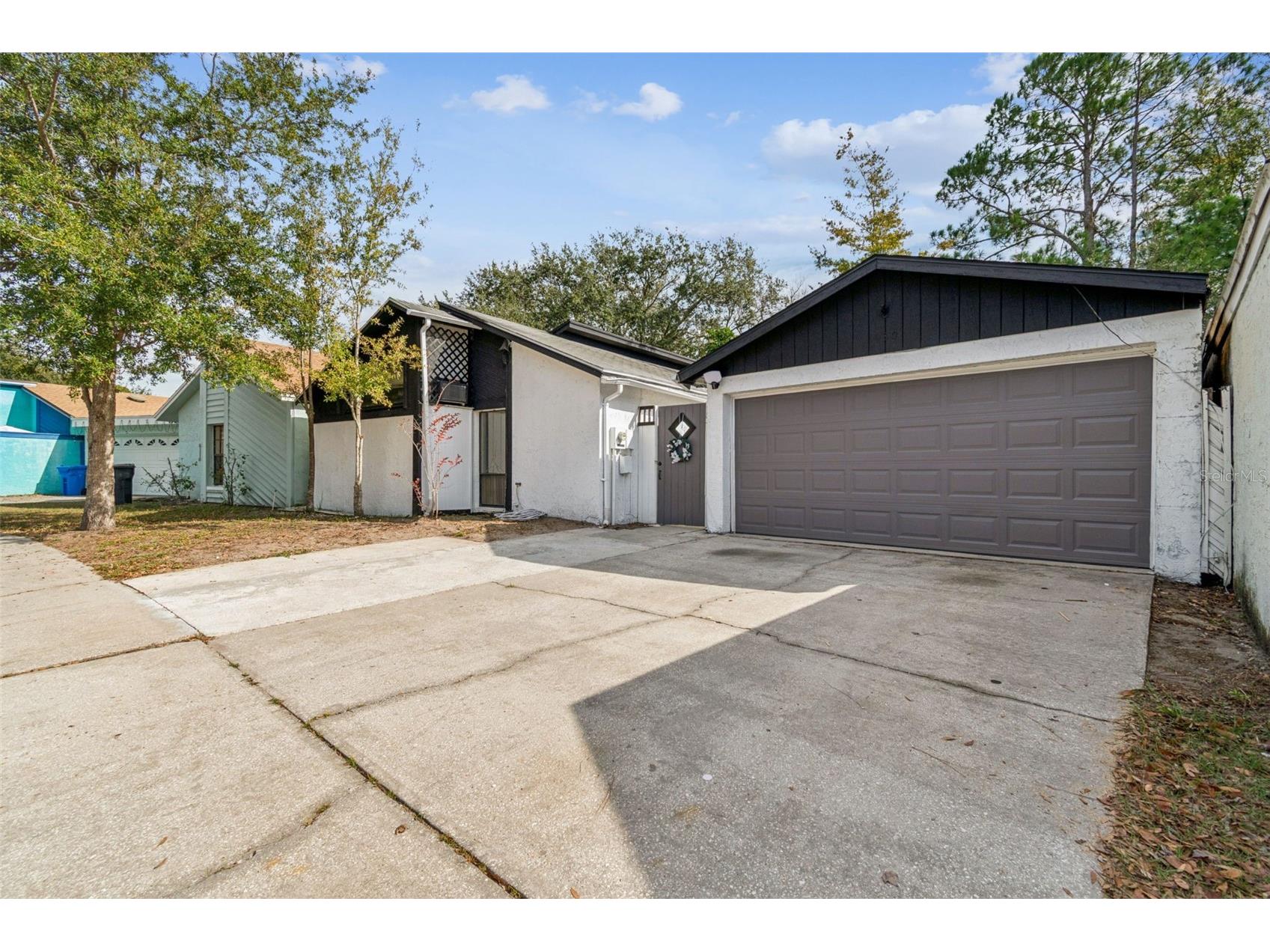 1930 Gregory Drive Tampa FL 33613 W7882425 image1