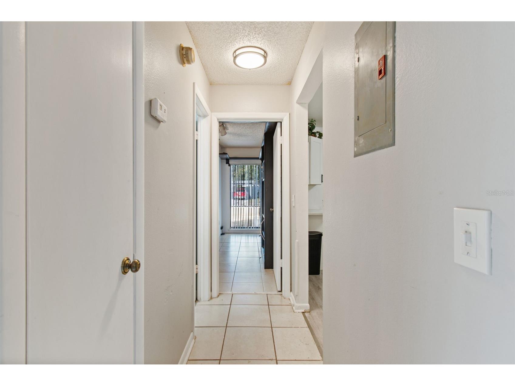 1930 Gregory Drive Tampa FL 33613 W7882425 image13