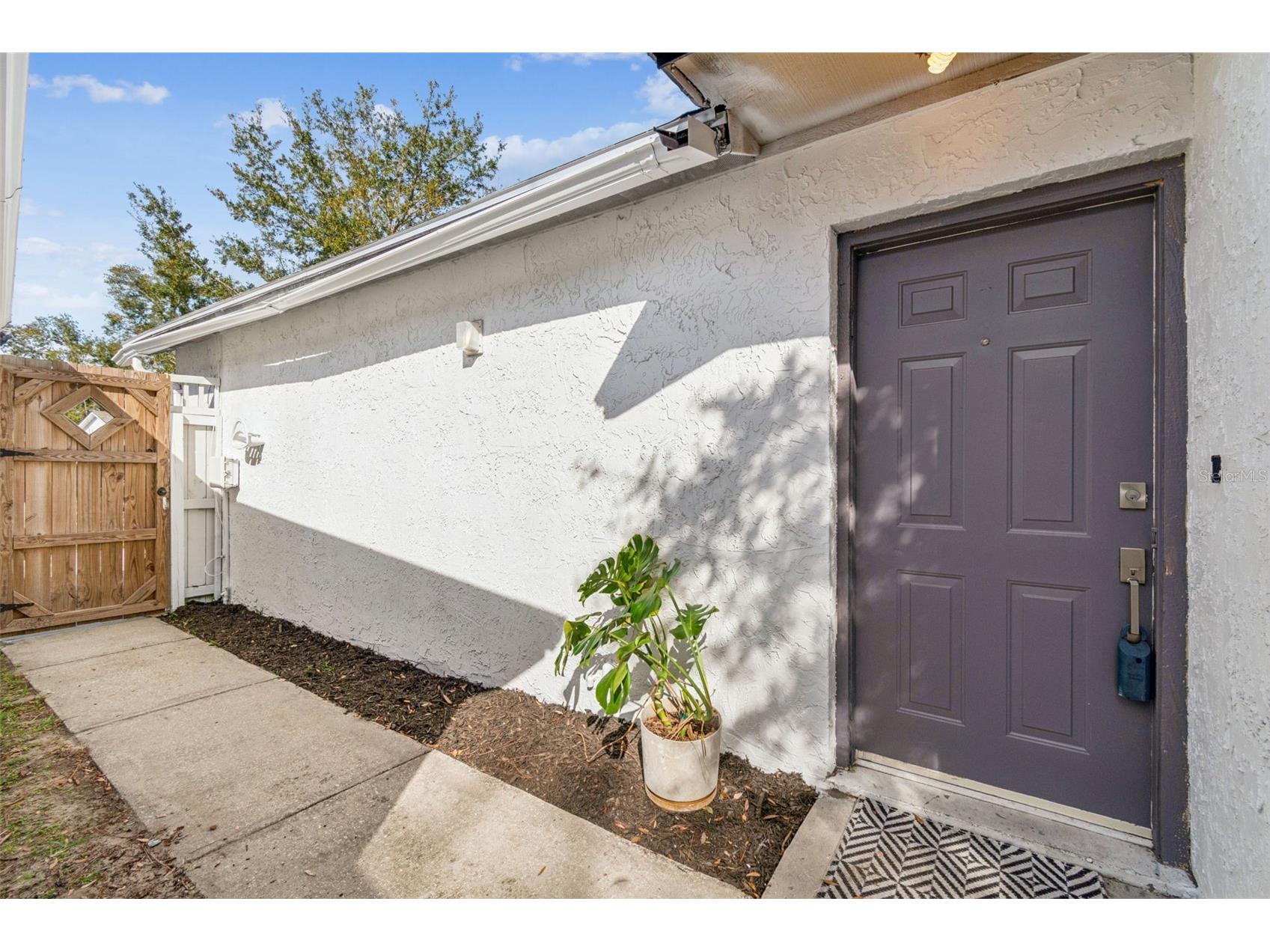 1930 Gregory Drive Tampa FL 33613 W7882425 image14