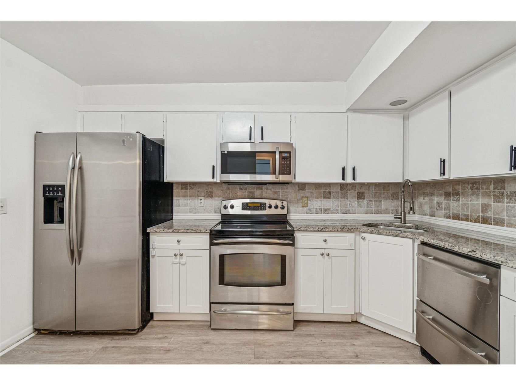 1930 Gregory Drive Tampa FL 33613 W7882425 image30