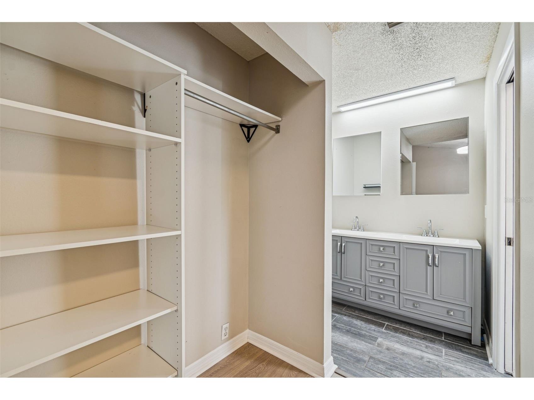 1930 Gregory Drive Tampa FL 33613 W7882425 image37