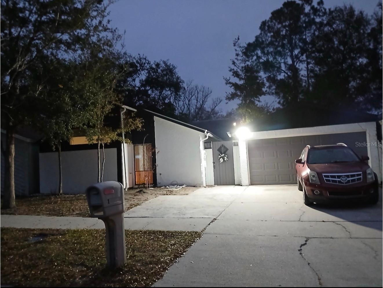 1930 Gregory Drive Tampa FL 33613 W7882425 image5