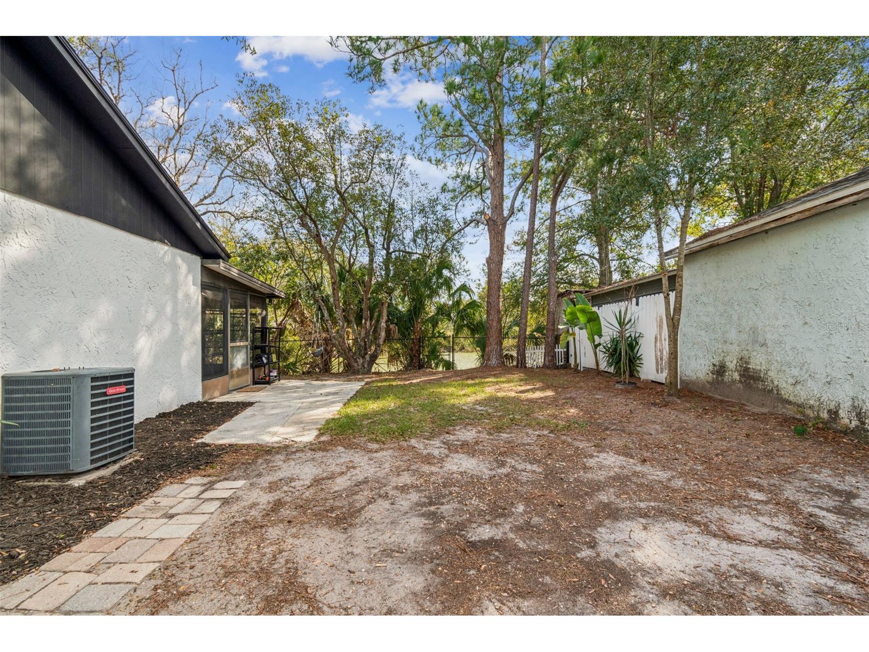 1930 Gregory Drive Tampa FL 33613 W7882425 image75
