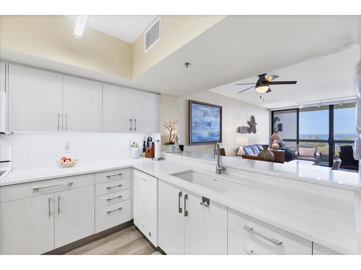 1930 Harbourside Drive #134 Longboat Key FL 34228 - SARASOTA BAY A4641782 image13