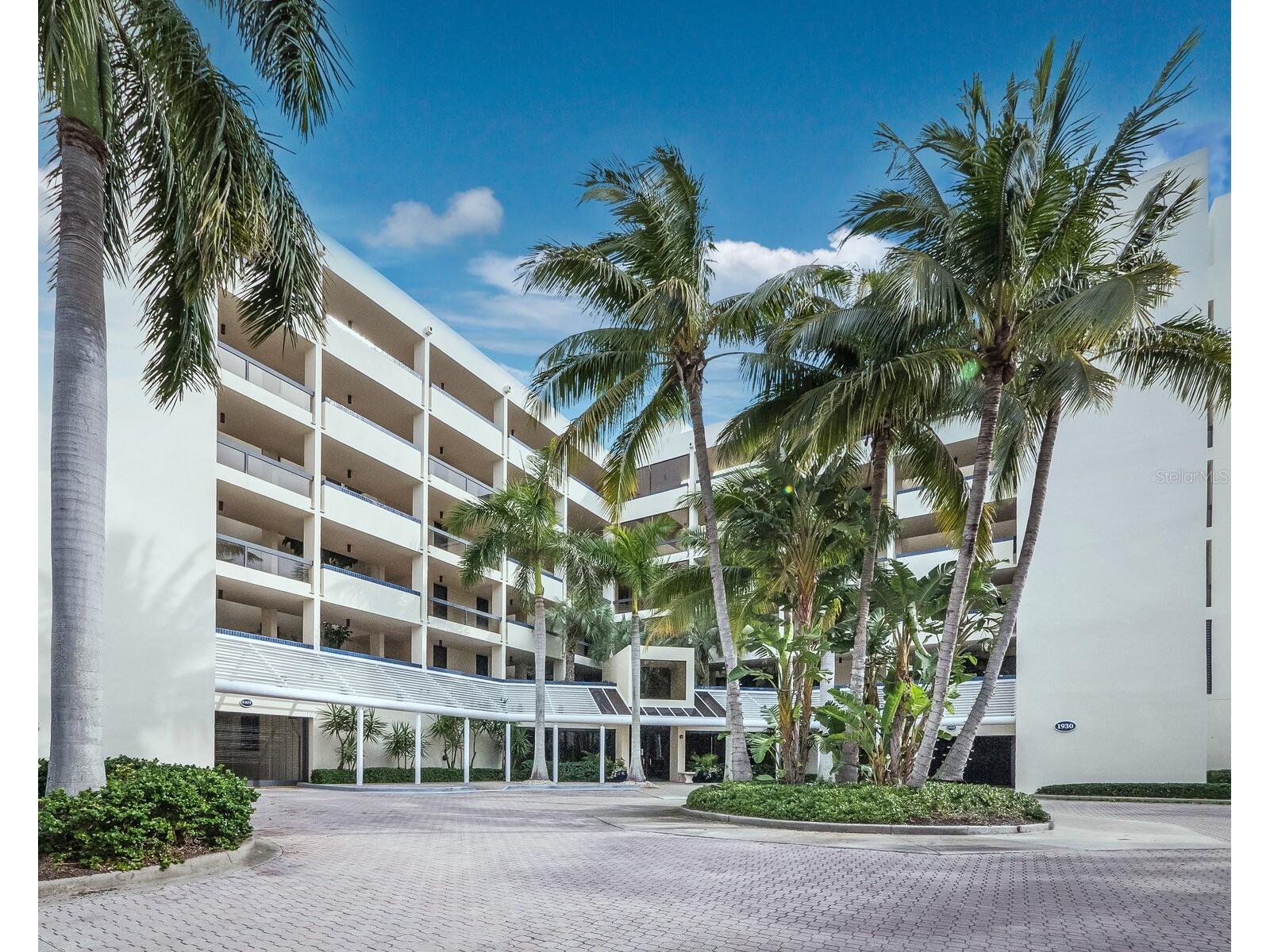 1930 Harbourside Drive #145 Longboat Key FL 34228 - SARASOTA BAY A4686987 image1