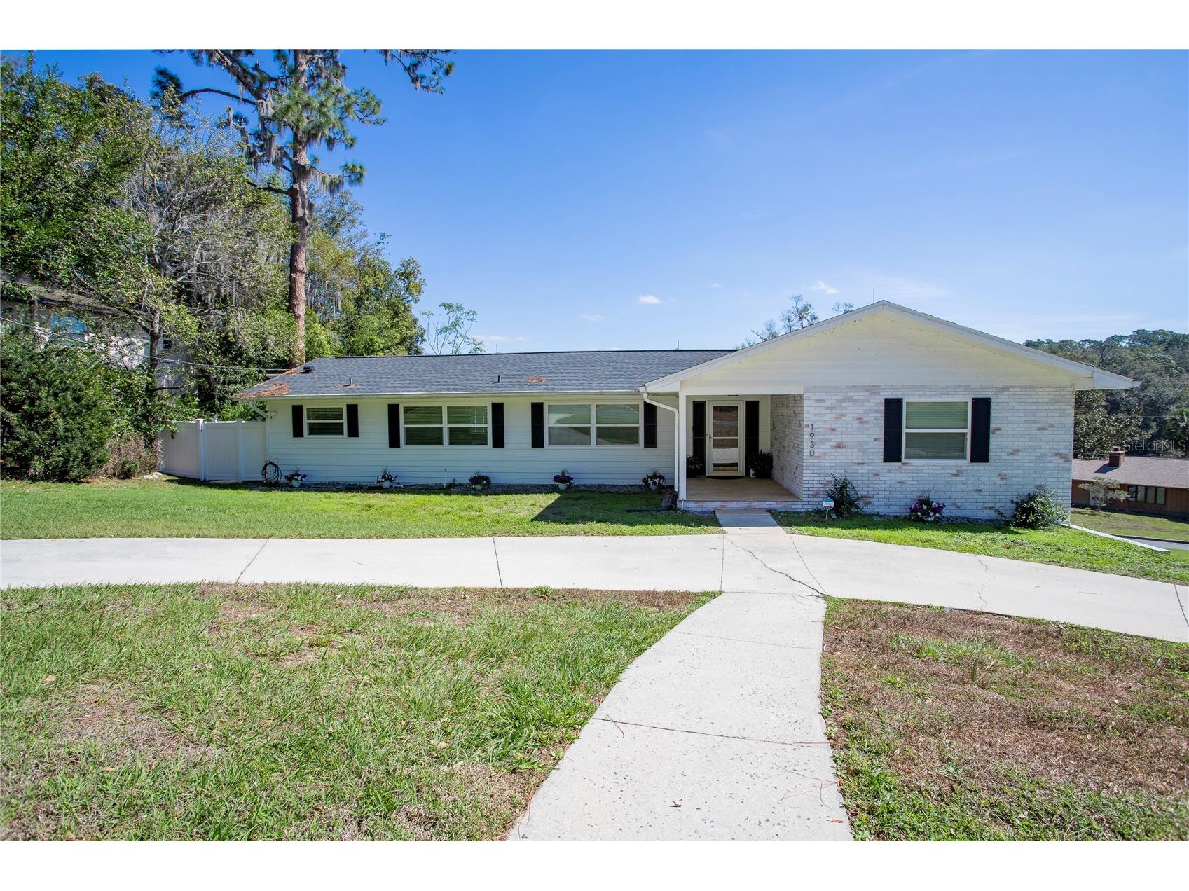 1930 Hilltop Drive Mount Dora FL 32757 G5110672 image1