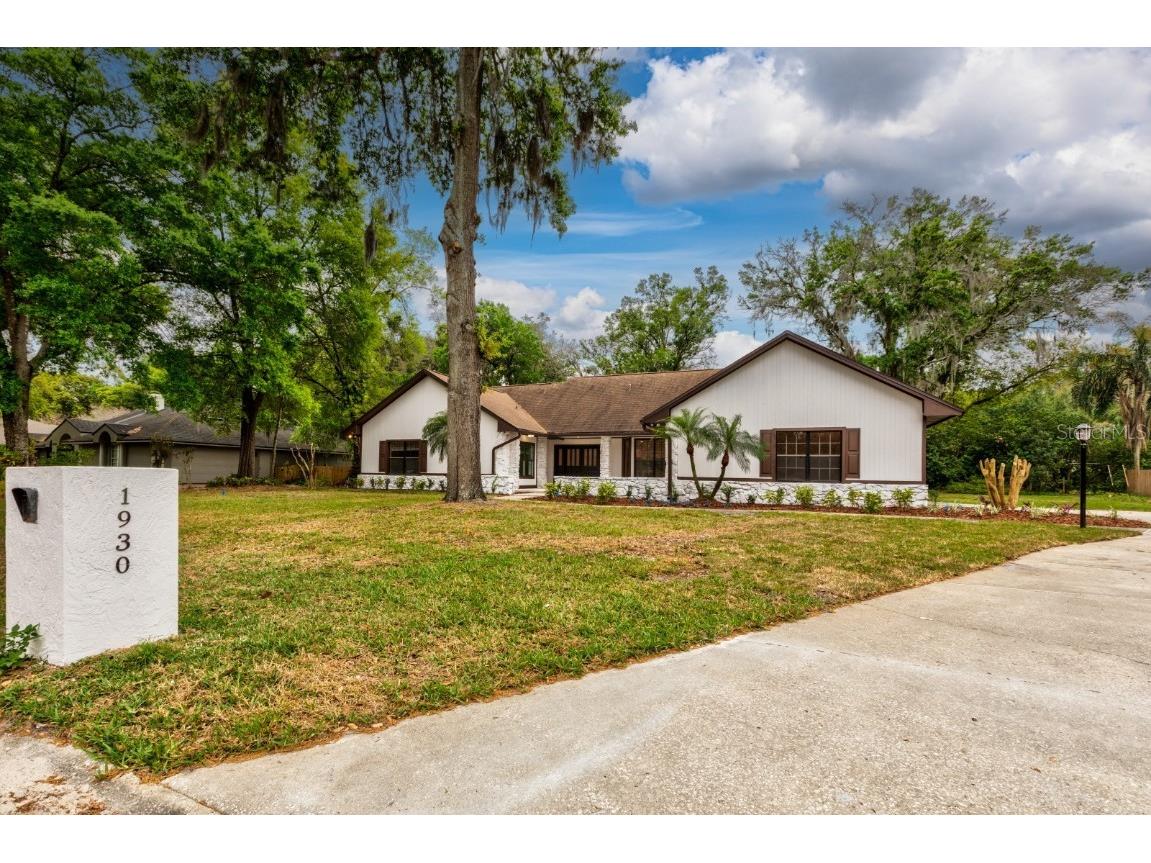 1930 Maple Leaf Drive Windermere FL 34786 - LAKE DOWN / BUTLER CHAIN O6189387 image1