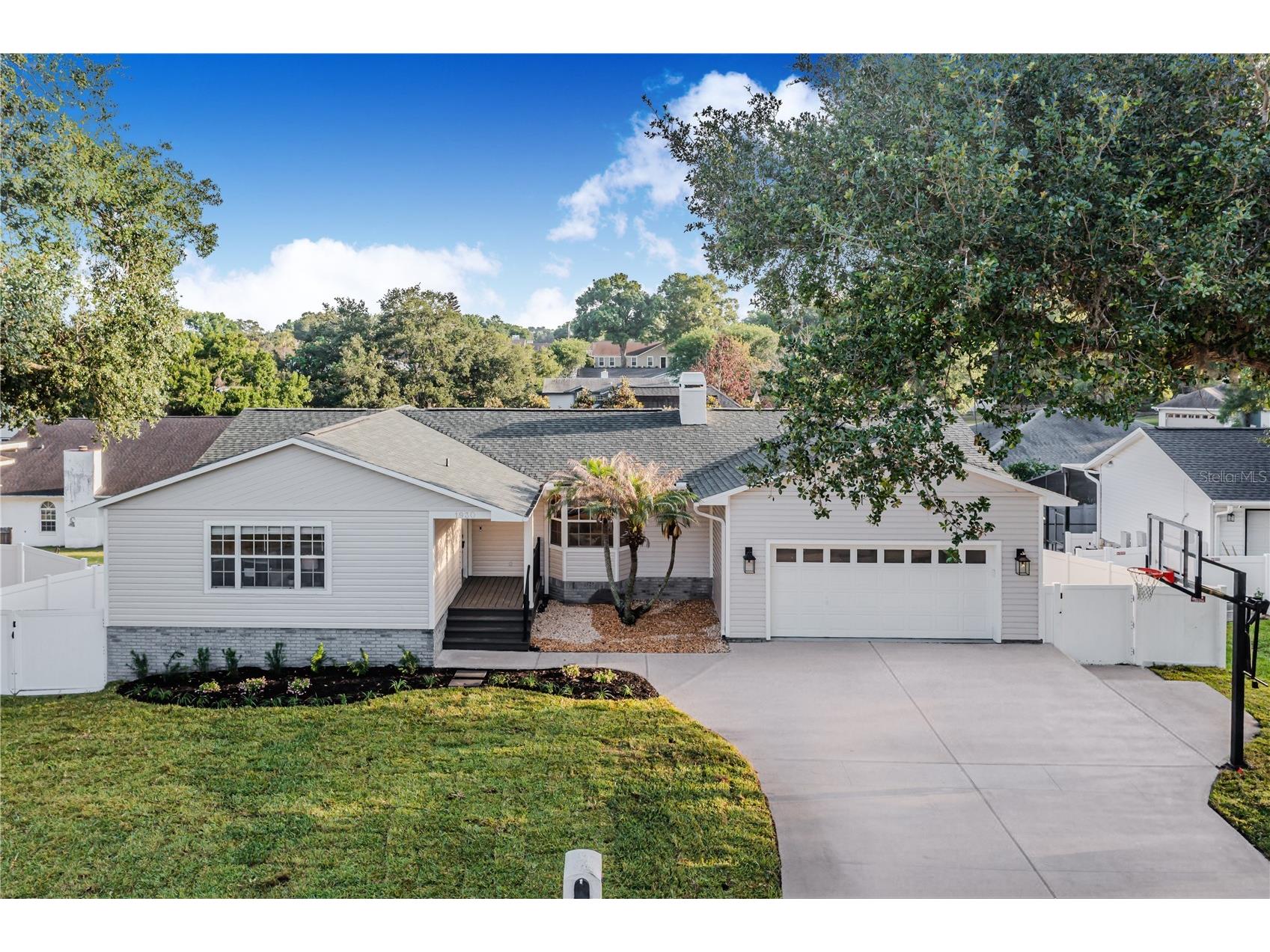 1930 Matthew Court Lakeland FL 33813 L4961542 image1