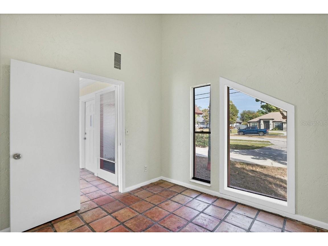 1930 Viscaya Parkway Cape Coral FL 33990 D6144994 image12