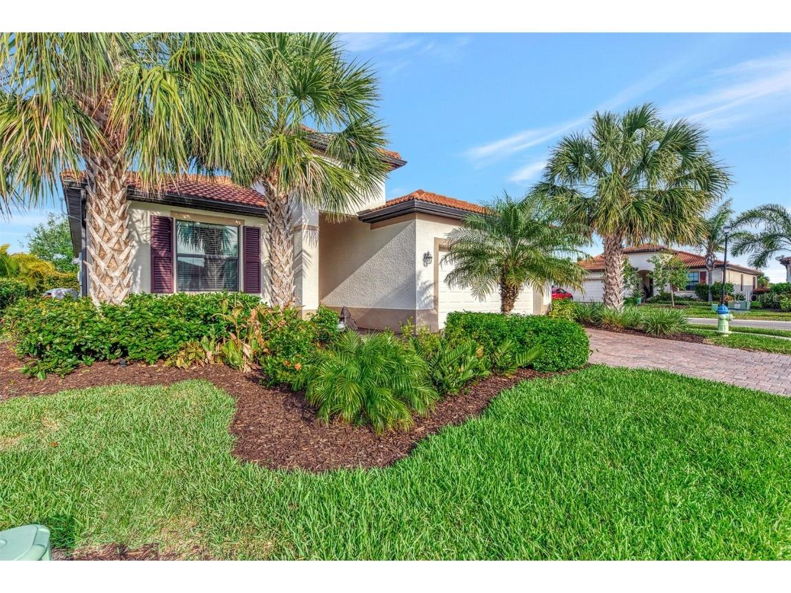 19301 Nearpoint Drive Venice FL 34292 N6132162 image1