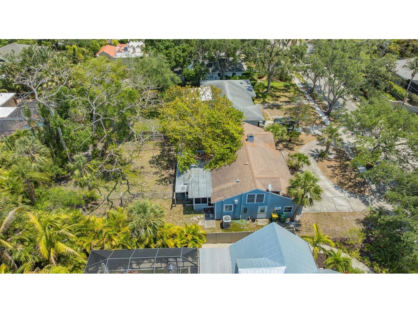 1931 Bahia Vista Street Sarasota FL 34239 A4674704 image6