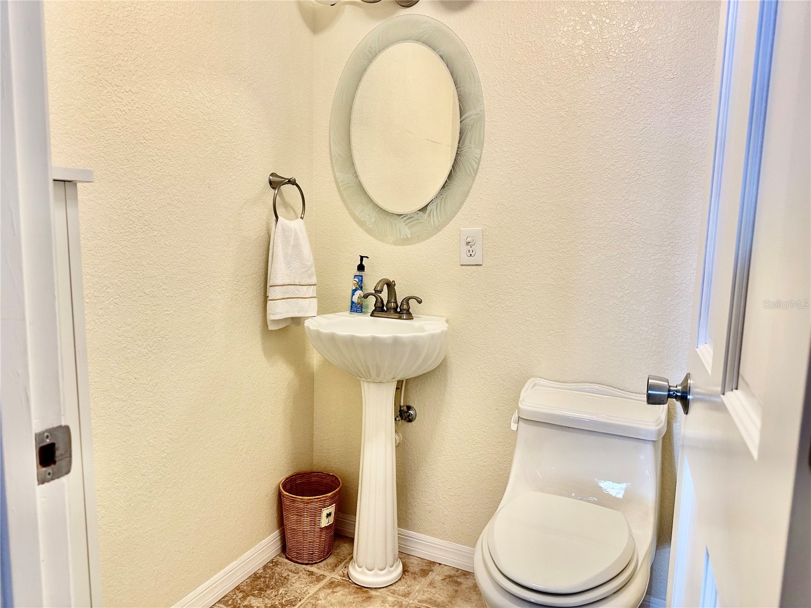 1931 Bayshore Drive Englewood FL 34223 C7517866 image72