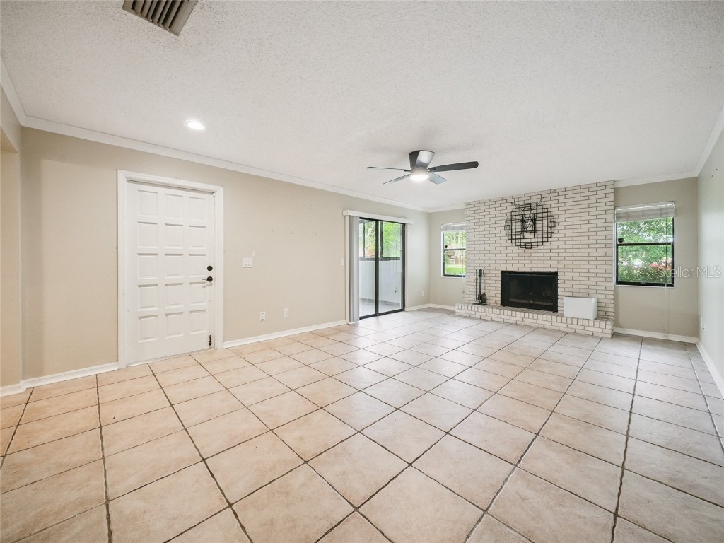 1931 Dipol Titusville FL 32780 O6344209 image9