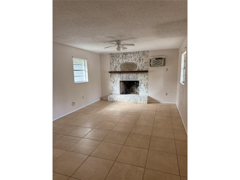 1931 Edgewater Drive Sarasota FL 34234 A4666577 image12