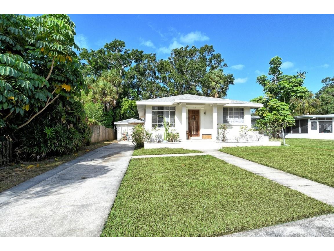 1931 Edgewater Drive Sarasota FL 34234 A4666577 image3