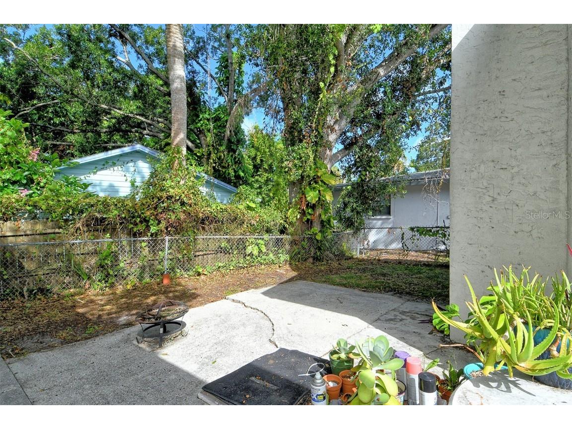 1931 Edgewater Drive Sarasota FL 34234 A4666577 image5