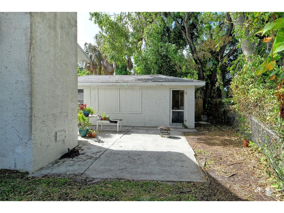 1931 Edgewater Drive Sarasota FL 34234 A4666577 image7